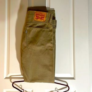 Lightly used Levi’s 510 skinny jean